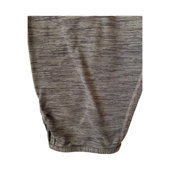 LULULEMON Midrise Ruched Waist Cropped Legging Keyhole Leg Gray Mini Stripe Sz 6 - Picture 3 of 11